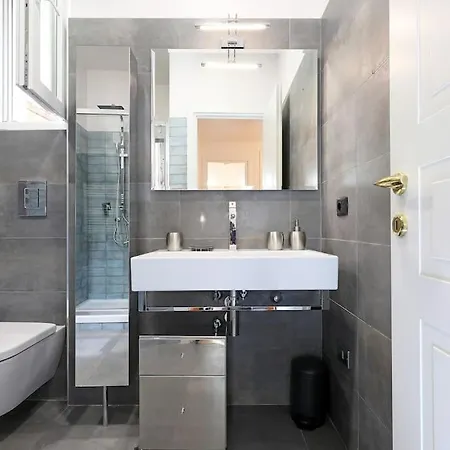 Jubilee Penthouse By Omen Hospitality *